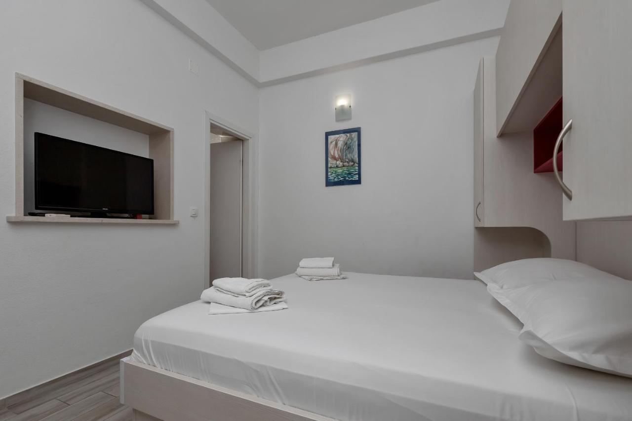 מאקרסקה Apartments Carmen מראה חיצוני תמונה