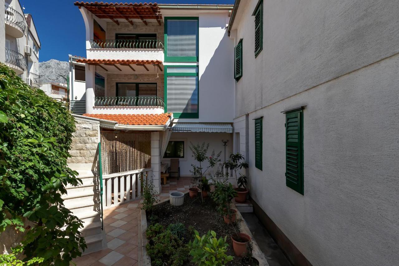 מאקרסקה Apartments Carmen מראה חיצוני תמונה