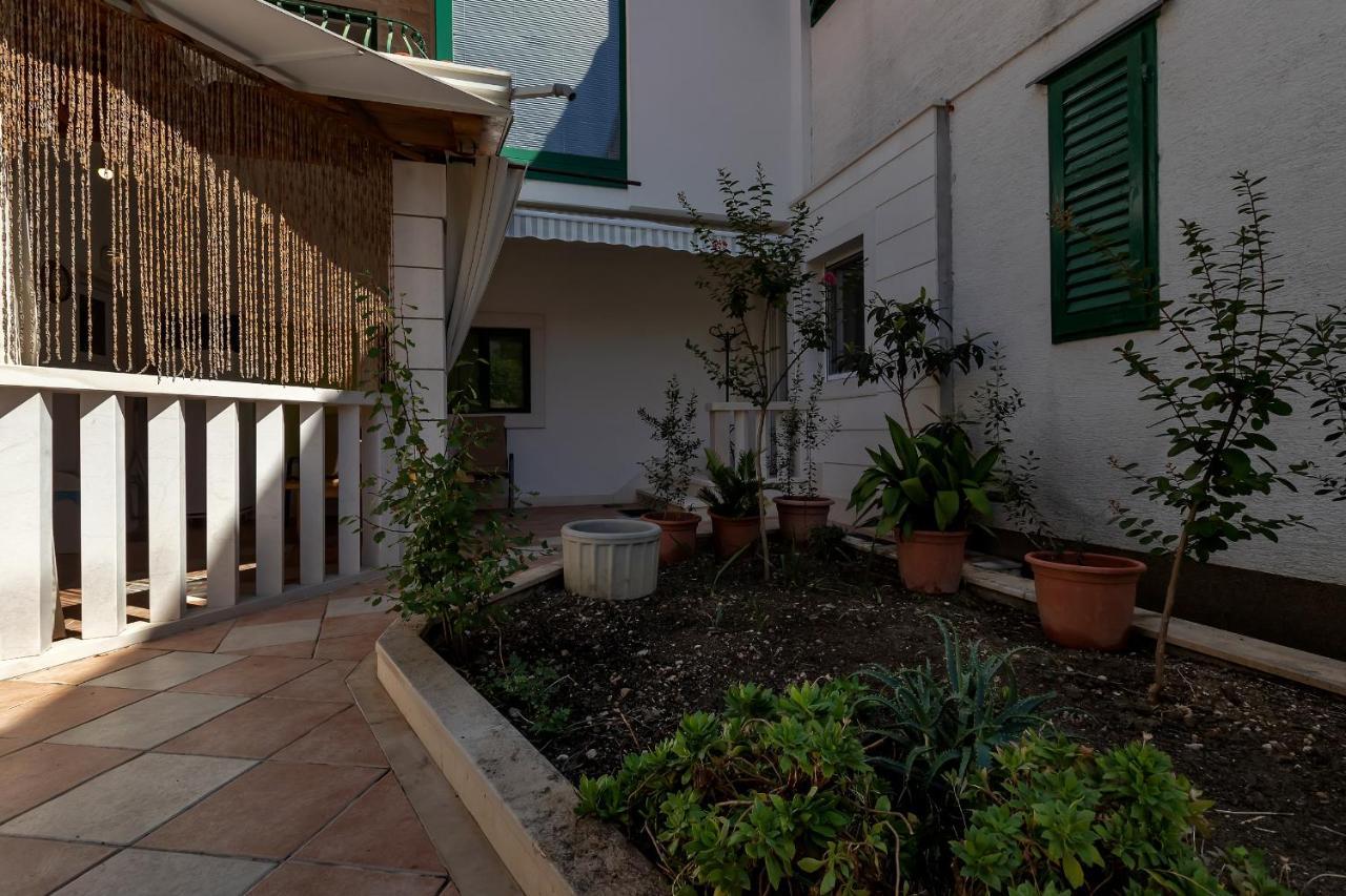 מאקרסקה Apartments Carmen מראה חיצוני תמונה