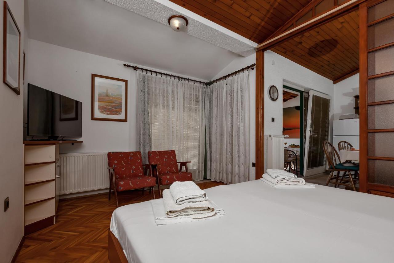 מאקרסקה Apartments Carmen מראה חיצוני תמונה