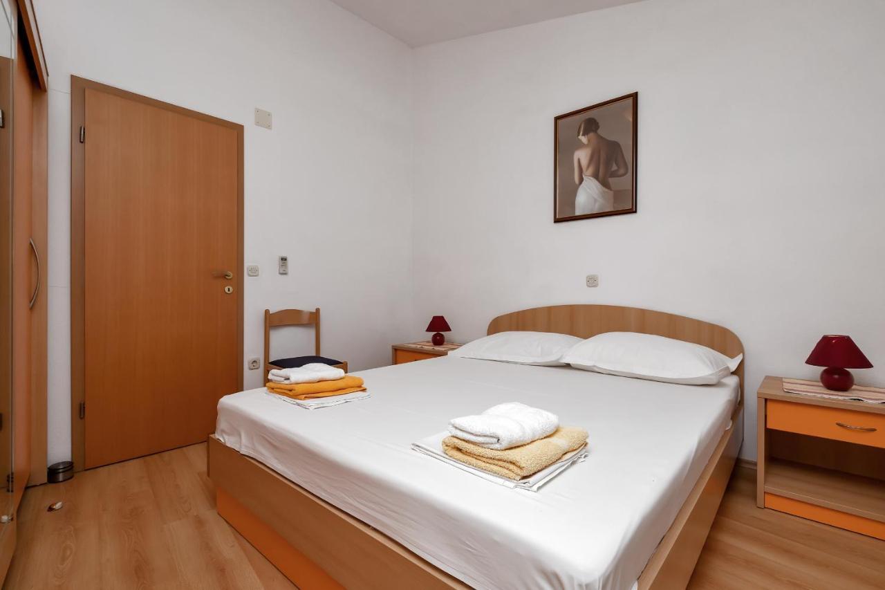 מאקרסקה Apartments Carmen מראה חיצוני תמונה