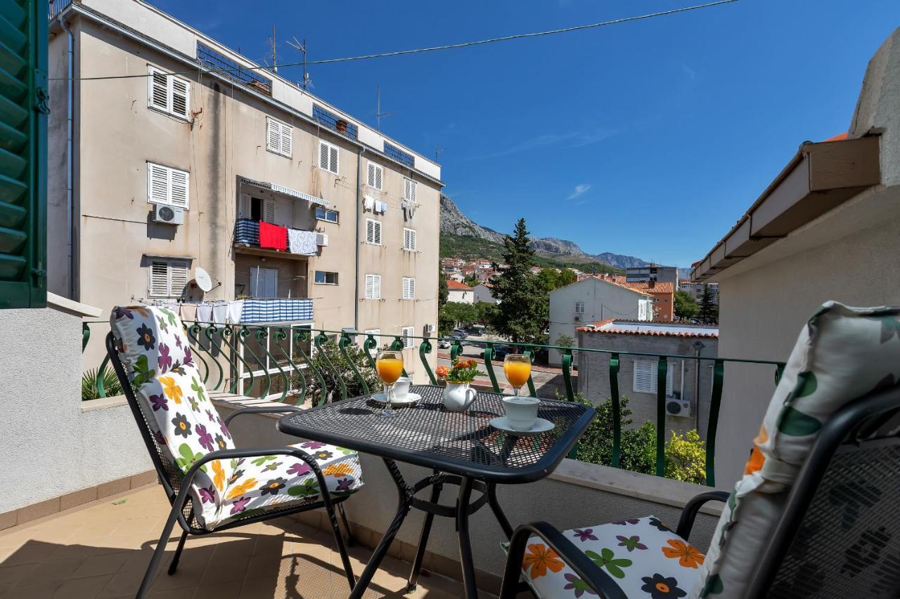 מאקרסקה Apartments Carmen מראה חיצוני תמונה