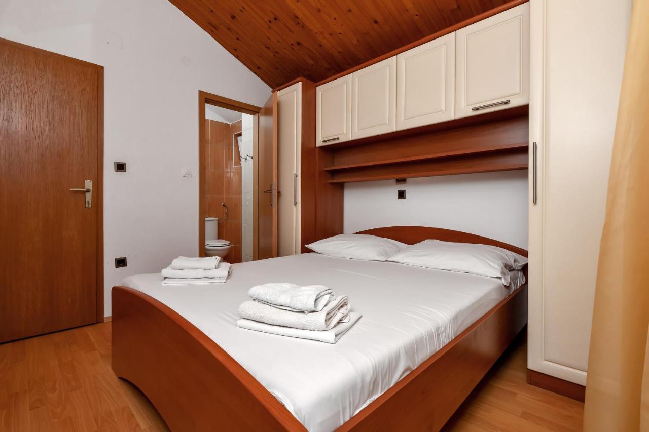מאקרסקה Apartments Carmen מראה חיצוני תמונה