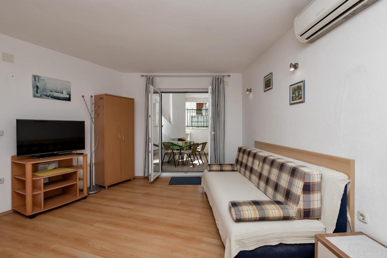מאקרסקה Apartments Carmen מראה חיצוני תמונה