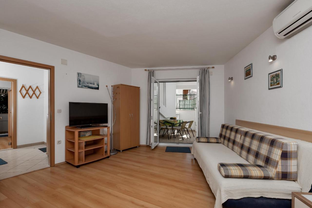 מאקרסקה Apartments Carmen מראה חיצוני תמונה