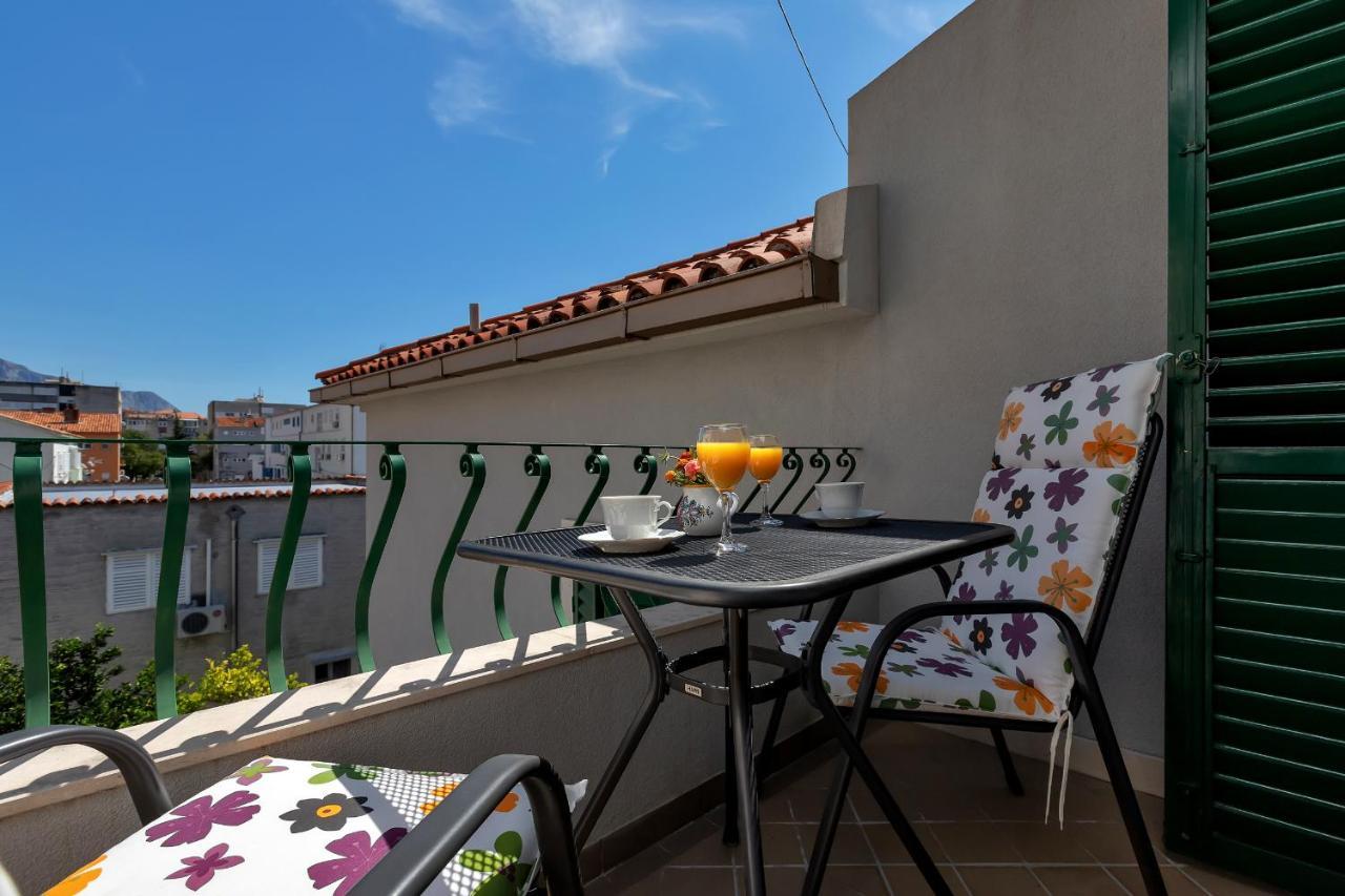 מאקרסקה Apartments Carmen מראה חיצוני תמונה