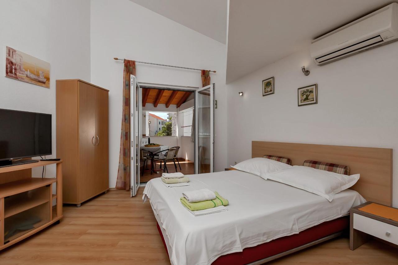 מאקרסקה Apartments Carmen מראה חיצוני תמונה